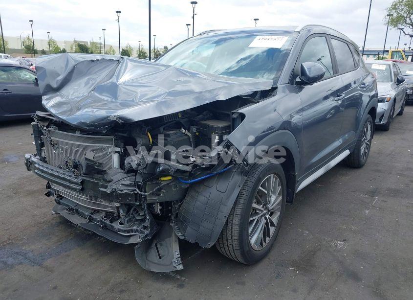 Photo 2 of 2019 Hyundai Tucson SEL (VIN KM8J33AL2KU954388)