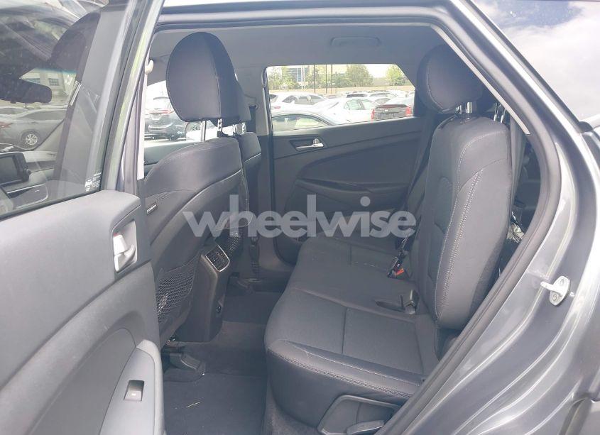 Photo 8 of 2019 Hyundai Tucson SEL (VIN KM8J33AL2KU954388)