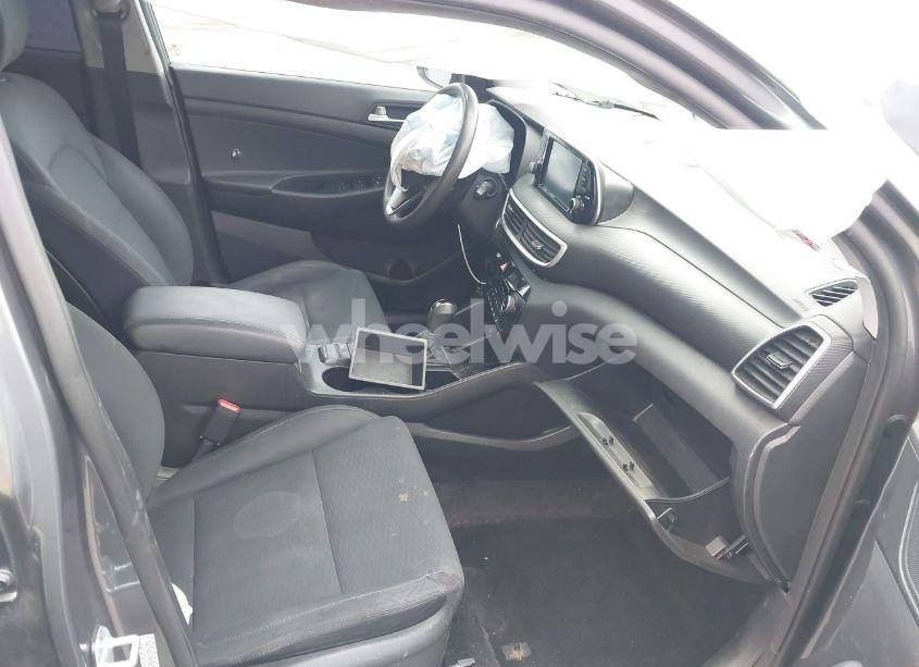 Photo 5 of 2019 Hyundai Tucson SEL (VIN KM8J33AL4KU951962)