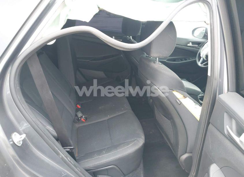 Photo 8 of 2019 Hyundai Tucson SEL (VIN KM8J33AL4KU951962)