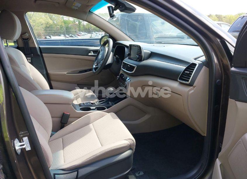 Photo 5 of 2020 Hyundai Tucson SEL (VIN KM8J33AL4LU150823)