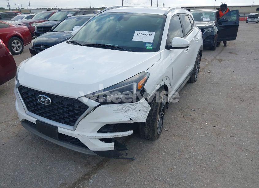 Photo 2 of 2021 Hyundai Tucson SPORT (VIN KM8J33AL4MU313925)