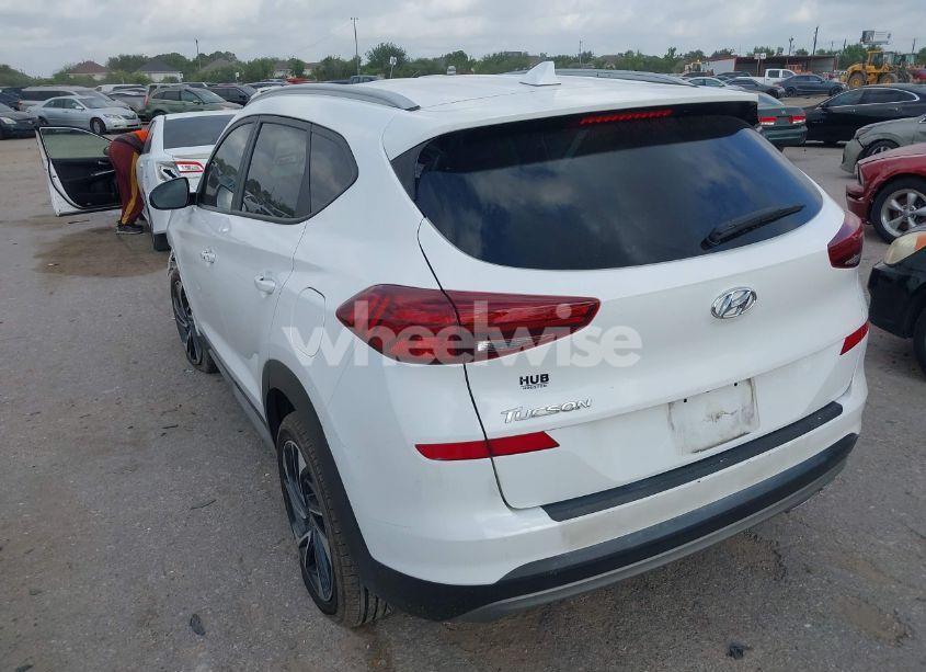 Photo 3 of 2021 Hyundai Tucson SPORT (VIN KM8J33AL4MU313925)
