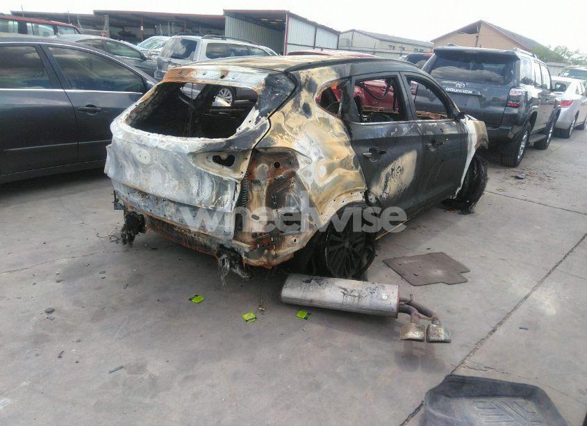 Photo 4 of 2021 Hyundai Tucson LIMITED (VIN KM8J33AL4MU339683)