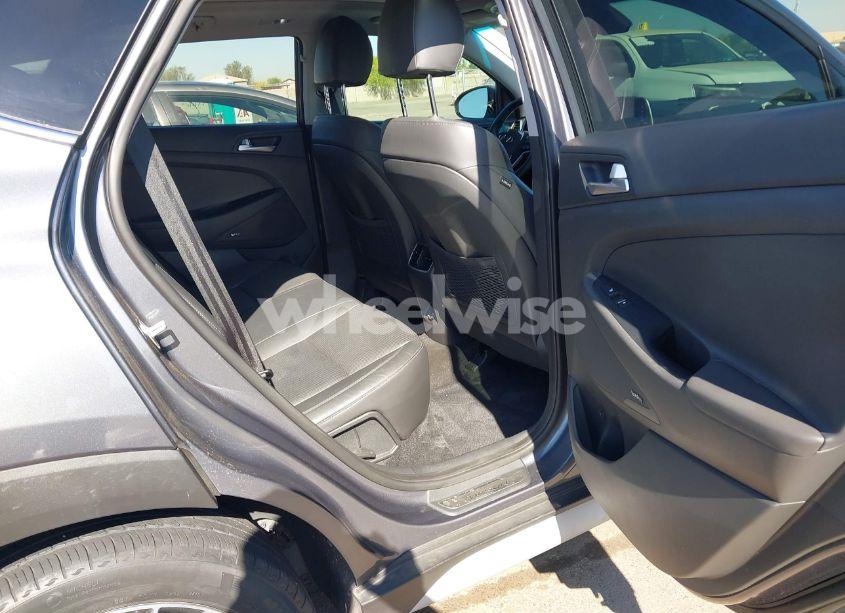 Photo 8 of 2019 Hyundai Tucson ULTIMATE (VIN KM8J33AL6KU057820)