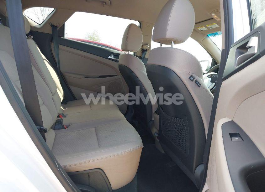 Photo 8 of 2019 Hyundai Tucson SPORT (VIN KM8J33AL6KU853158)