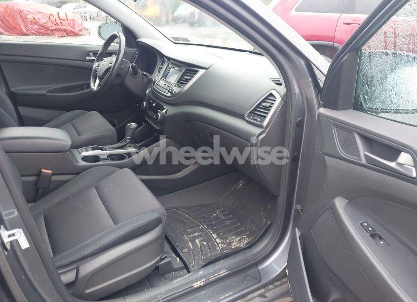 Photo 5 of 2017 Hyundai Tucson SPORT (VIN KM8J3CA22HU267170)