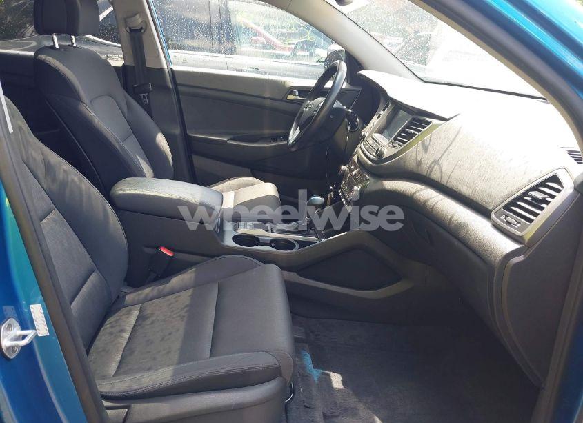 Photo 5 of 2018 Hyundai Tucson VALUE (VIN KM8J3CA22JU641444)