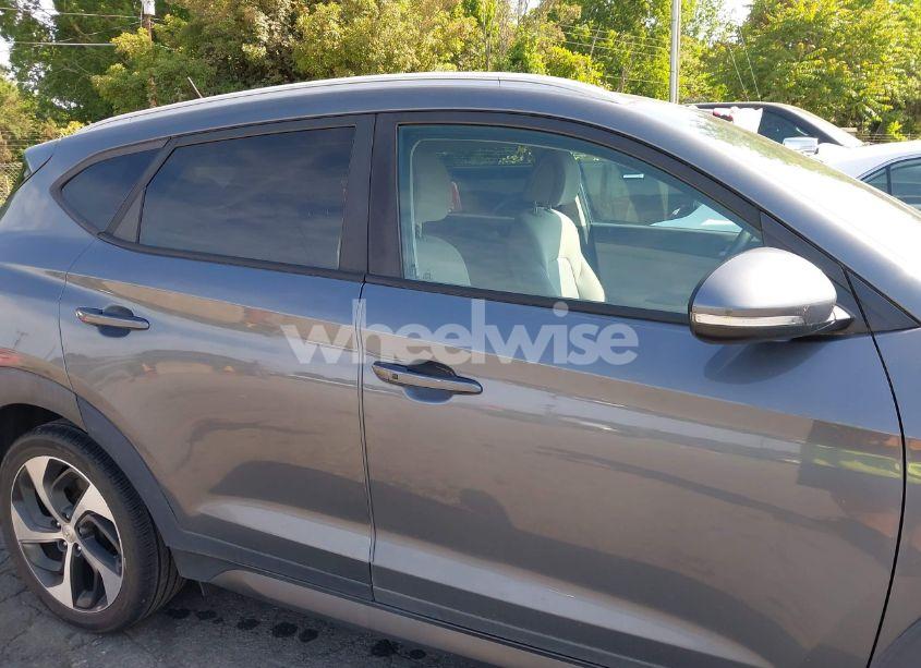 Photo 13 of 2016 Hyundai Tucson SPORT (VIN KM8J3CA23GU218963)