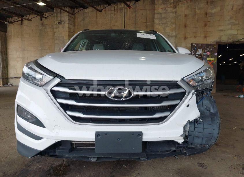 Photo 6 of 2017 Hyundai Tucson VALUE (VIN KM8J3CA23HU566442)