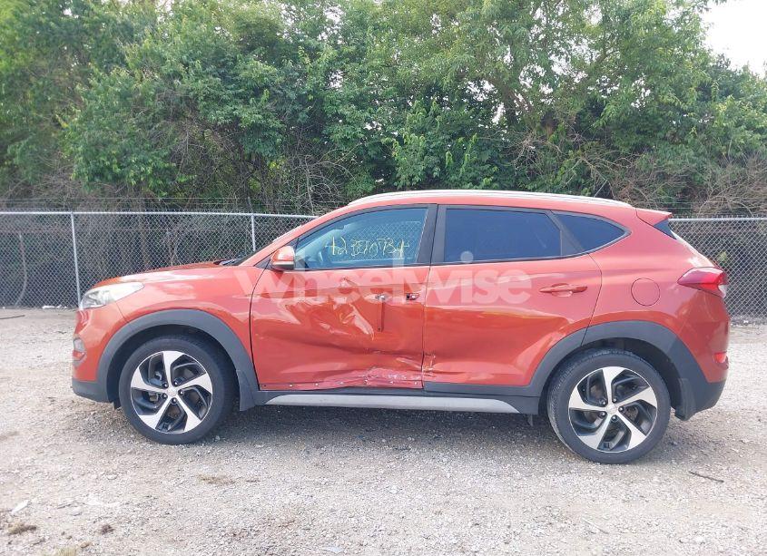 Photo 14 of 2017 Hyundai Tucson SPORT (VIN KM8J3CA25HU518229)