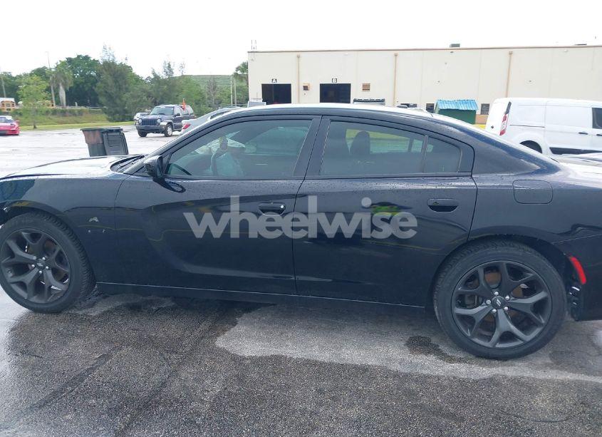 Photo 15 of 2020 Dodge Charger SXT RWD (VIN KM8J3CA26GU******)