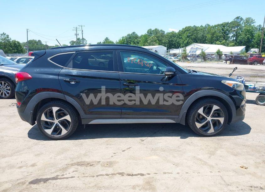Photo 13 of 2017 Hyundai Tucson VALUE (VIN KM8J3CA26HU571389)
