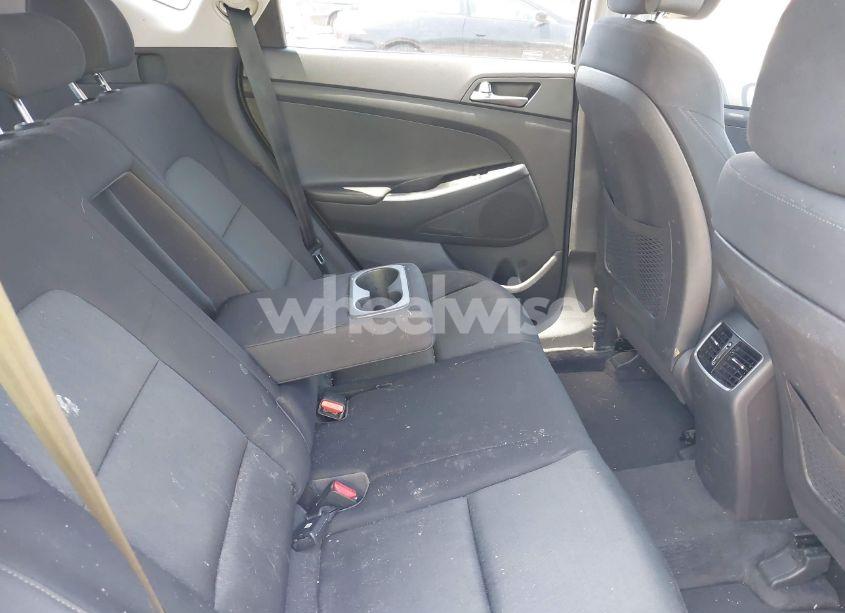 Photo 8 of 2017 Hyundai Tucson VALUE (VIN KM8J3CA26HU571389)