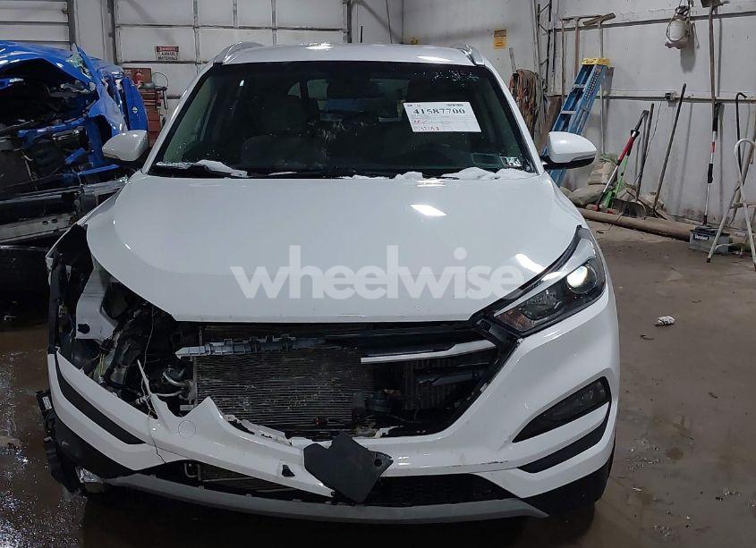 Photo 12 of 2017 Hyundai Tucson SPORT (VIN KM8J3CA26HU584580)