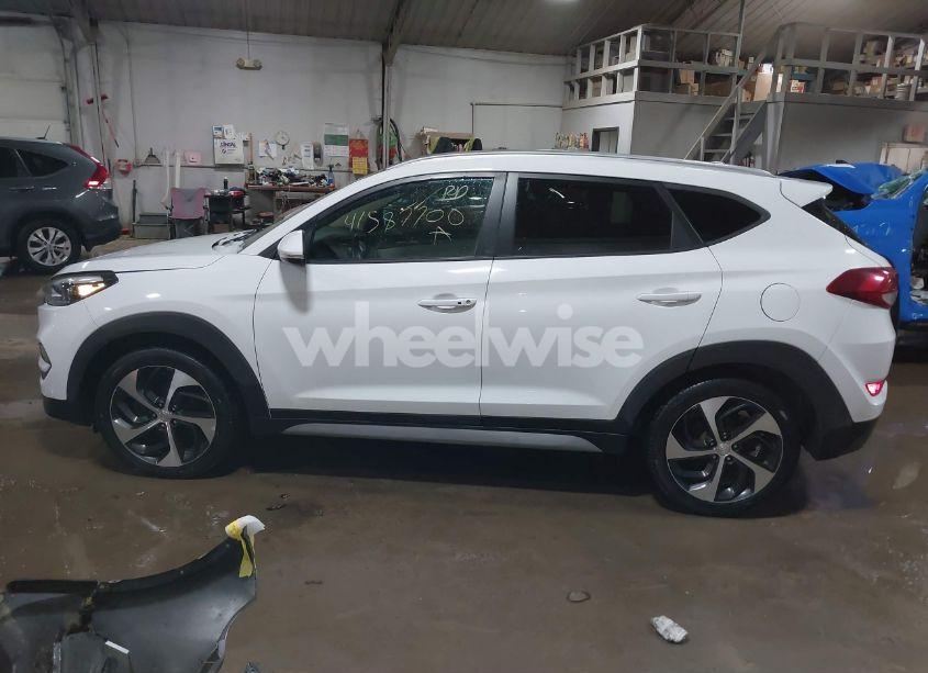 Photo 14 of 2017 Hyundai Tucson SPORT (VIN KM8J3CA26HU584580)