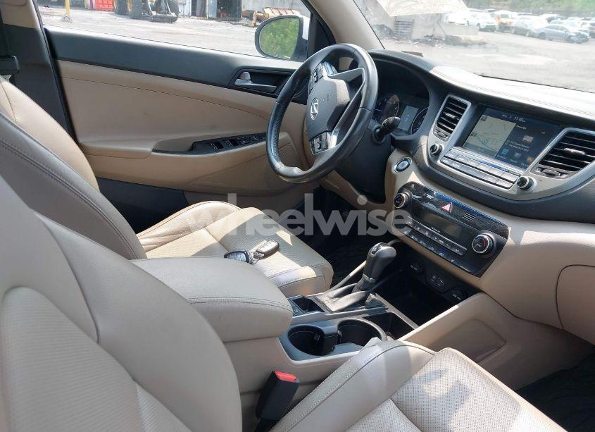 Photo 5 of 2016 Hyundai Tucson LIMITED (VIN KM8J3CA27GU142714)