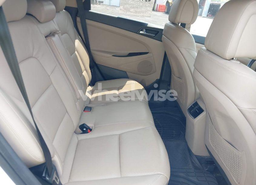 Photo 8 of 2016 Hyundai Tucson LIMITED (VIN KM8J3CA27GU142714)