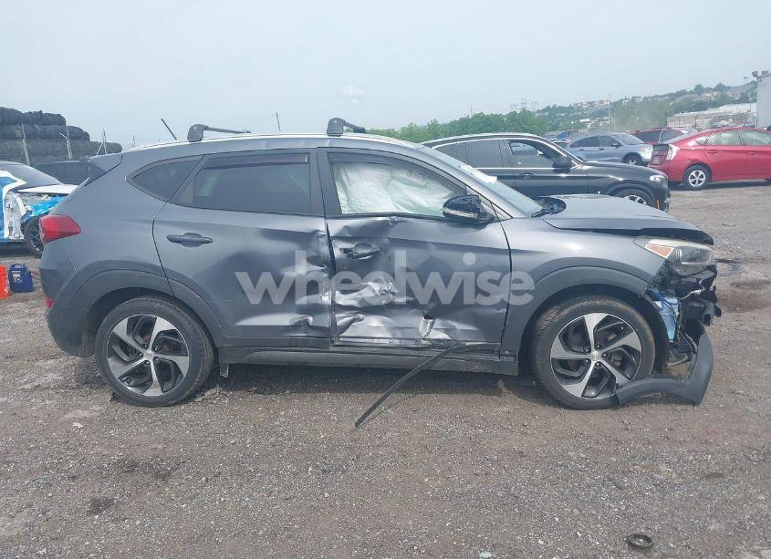 Photo 13 of 2016 Hyundai Tucson SPORT (VIN KM8J3CA28GU095533)