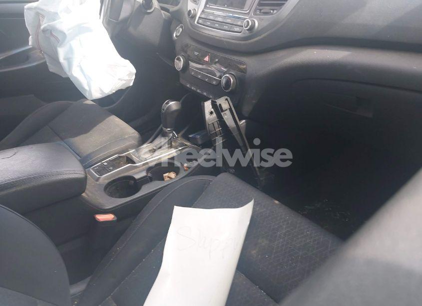 Photo 5 of 2016 Hyundai Tucson SPORT (VIN KM8J3CA28GU095533)