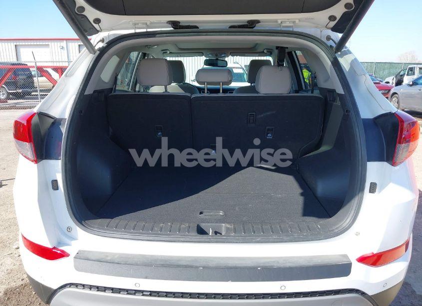 Photo 17 of 2018 Hyundai Tucson VALUE (VIN KM8J3CA29JU820337)