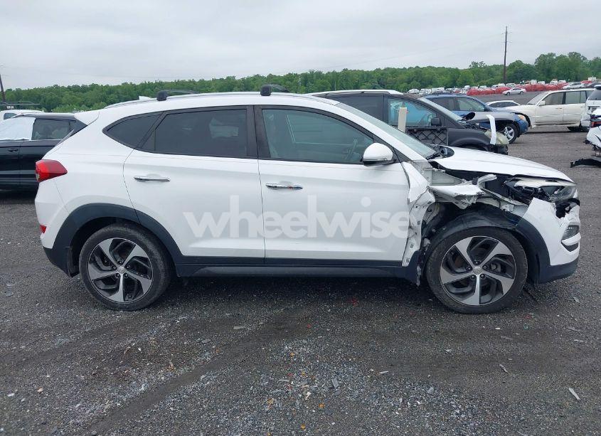 Photo 13 of 2016 Hyundai Tucson LIMITED (VIN KM8J3CA2XGU161189)