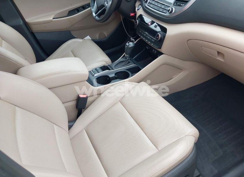 Photo 5 of 2016 Hyundai Tucson LIMITED (VIN KM8J3CA2XGU161189)