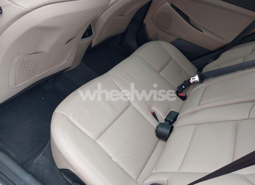 Photo 8 of 2016 Hyundai Tucson LIMITED (VIN KM8J3CA2XGU161189)