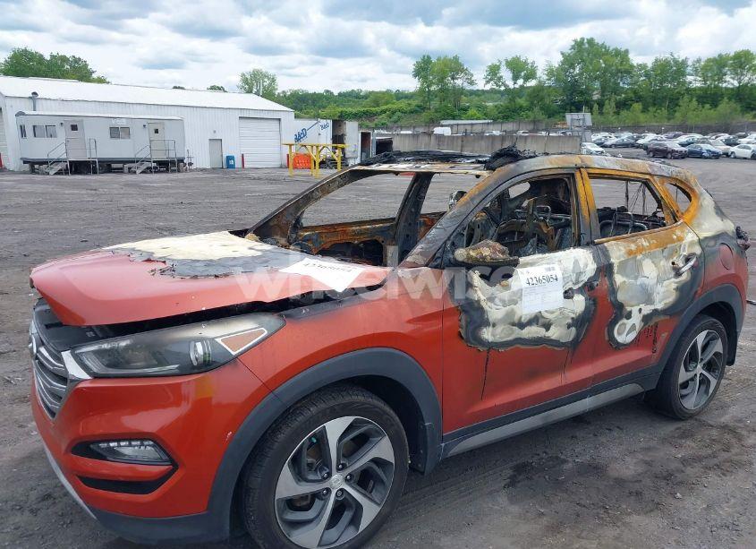 Photo 6 of 2017 Hyundai Tucson LIMITED (VIN KM8J3CA2XHU306510)