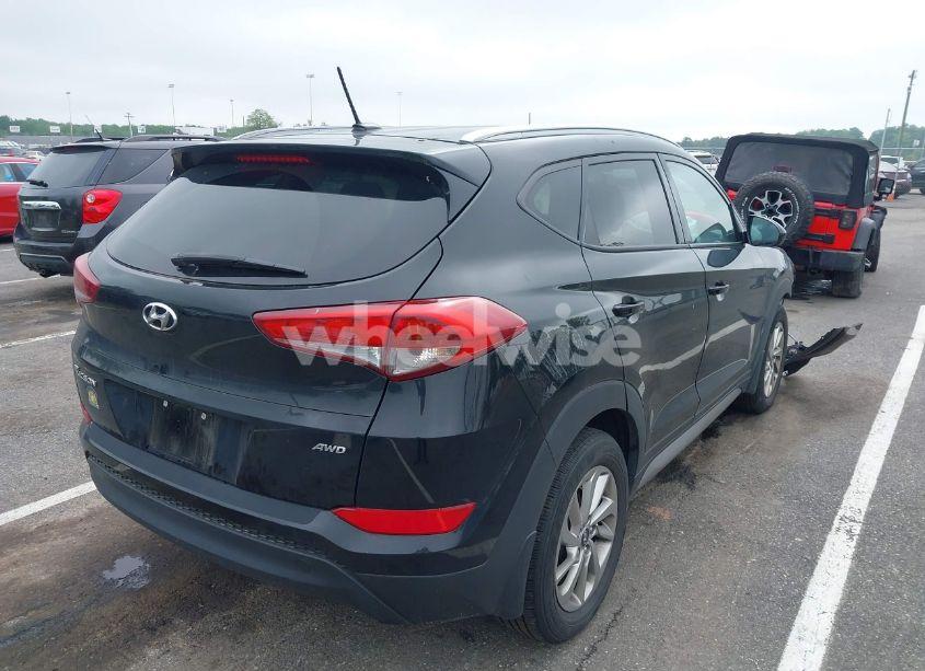 Photo 4 of 2017 Hyundai Tucson SE (VIN KM8J3CA40HU290786)