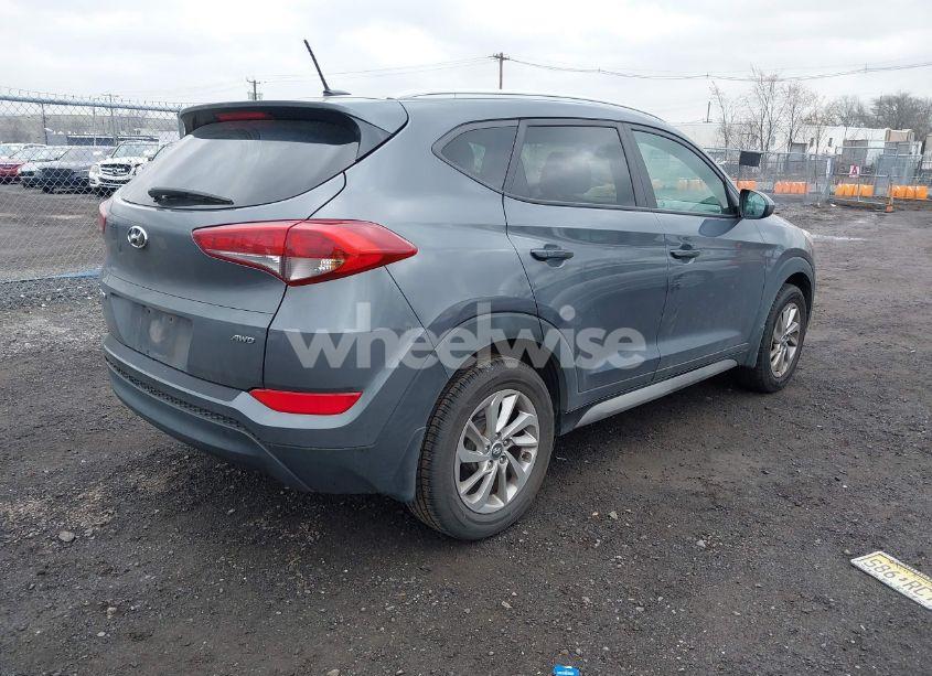 Photo 4 of 2017 Hyundai Tucson SE (VIN KM8J3CA40HU317405)