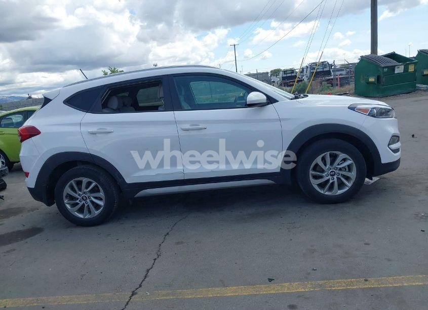 Photo 13 of 2017 Hyundai Tucson SE (VIN KM8J3CA43HU317883)