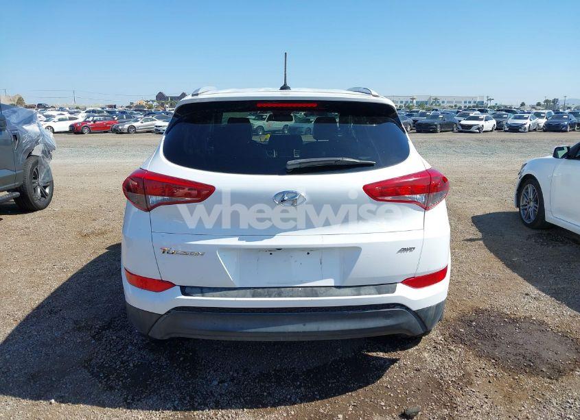 Photo 16 of 2017 Hyundai Tucson SE (VIN KM8J3CA43HU566474)