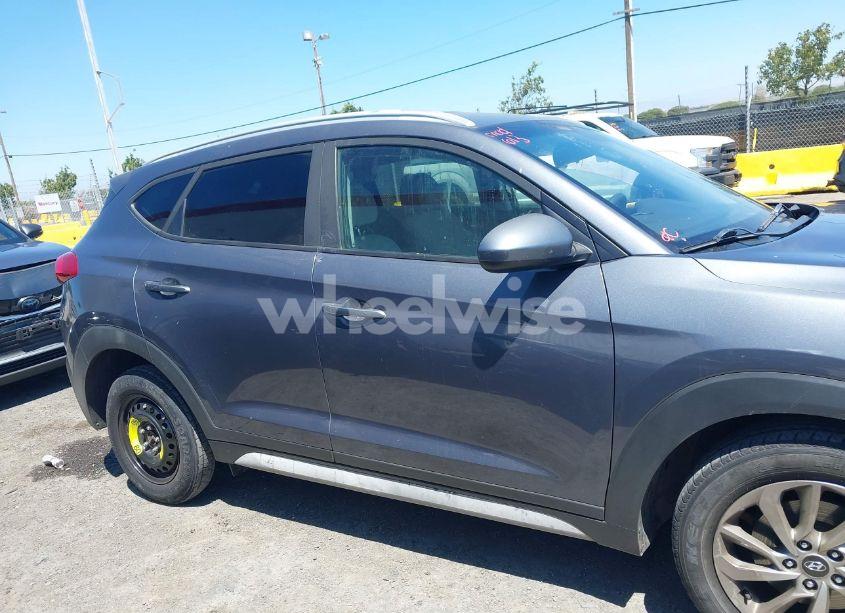 Photo 12 of 2018 Hyundai Tucson SEL (VIN KM8J3CA43JU596919)