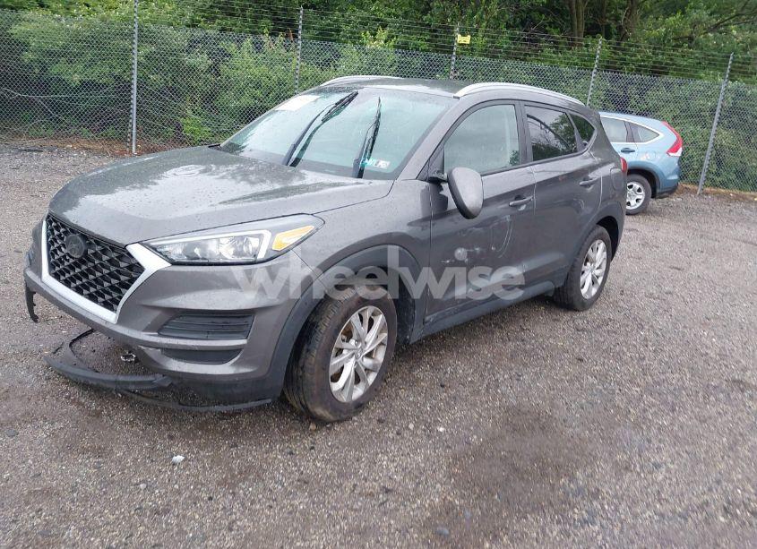 Photo 2 of 2020 Hyundai Tucson VALUE (VIN KM8J3CA44LU188674)