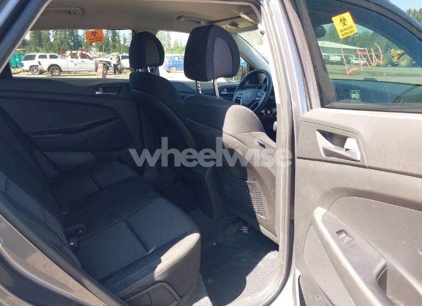 Photo 8 of 2016 Hyundai Tucson SE (VIN KM8J3CA45GU236592)