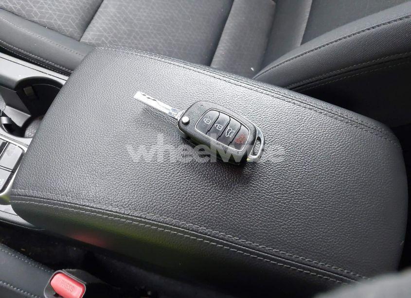 Photo 11 of 2017 Hyundai Tucson SE (VIN KM8J3CA45HU413840)