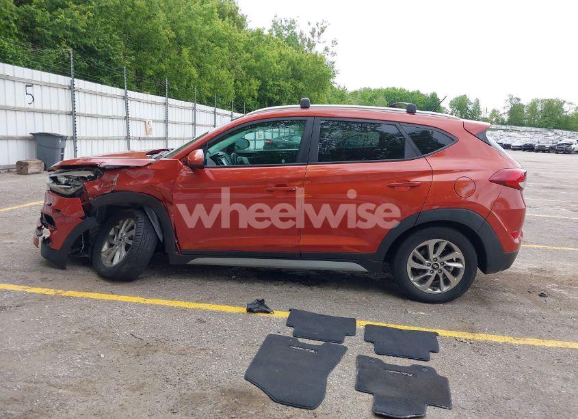 Photo 14 of 2017 Hyundai Tucson SE (VIN KM8J3CA45HU413840)