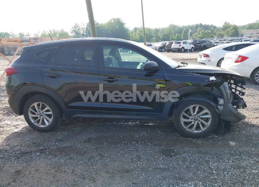 Photo 13 of 2016 Hyundai Tucson SE (VIN KM8J3CA46GU099405)