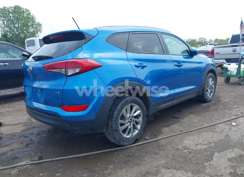 Photo 4 of 2016 Hyundai Tucson SE (VIN KM8J3CA46GU158341)