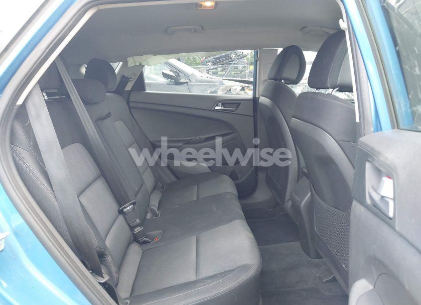 Photo 8 of 2016 Hyundai Tucson SE (VIN KM8J3CA46GU158341)