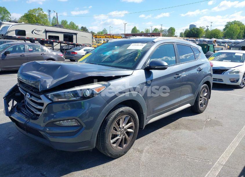 Photo 2 of 2017 Hyundai Tucson SE PLUS (VIN KM8J3CA46HU441212)