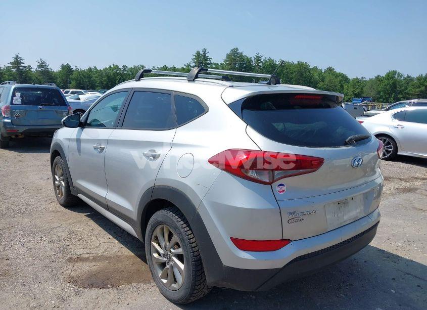 Photo 3 of 2017 Hyundai Tucson SE (VIN KM8J3CA46HU476445)