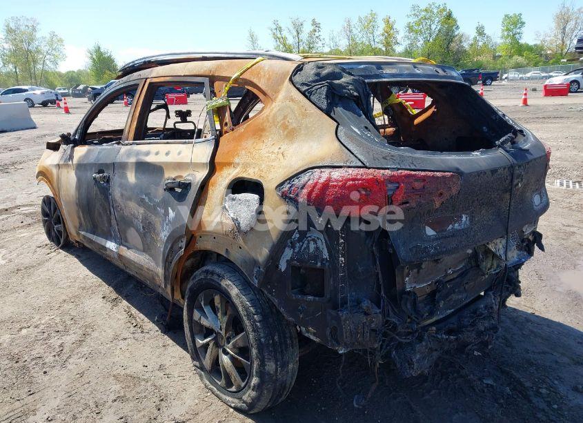 Photo 3 of 2020 Hyundai Tucson VALUE (VIN KM8J3CA46LU165834)