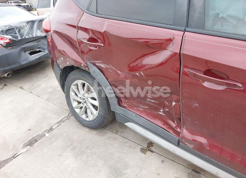 Photo 6 of 2017 Hyundai Tucson SE (VIN KM8J3CA47HU468807)