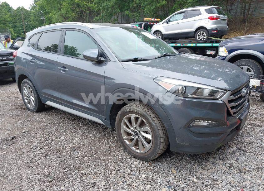 2018 Hyundai Tucson SEL (VIN KM8J3CA47JU682850) main photo