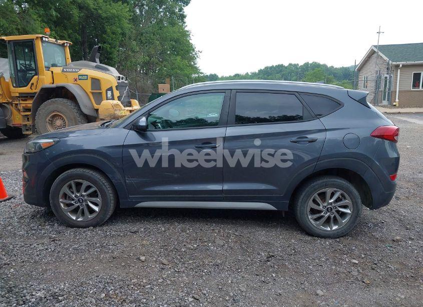 Photo 14 of 2018 Hyundai Tucson SEL (VIN KM8J3CA47JU682850)