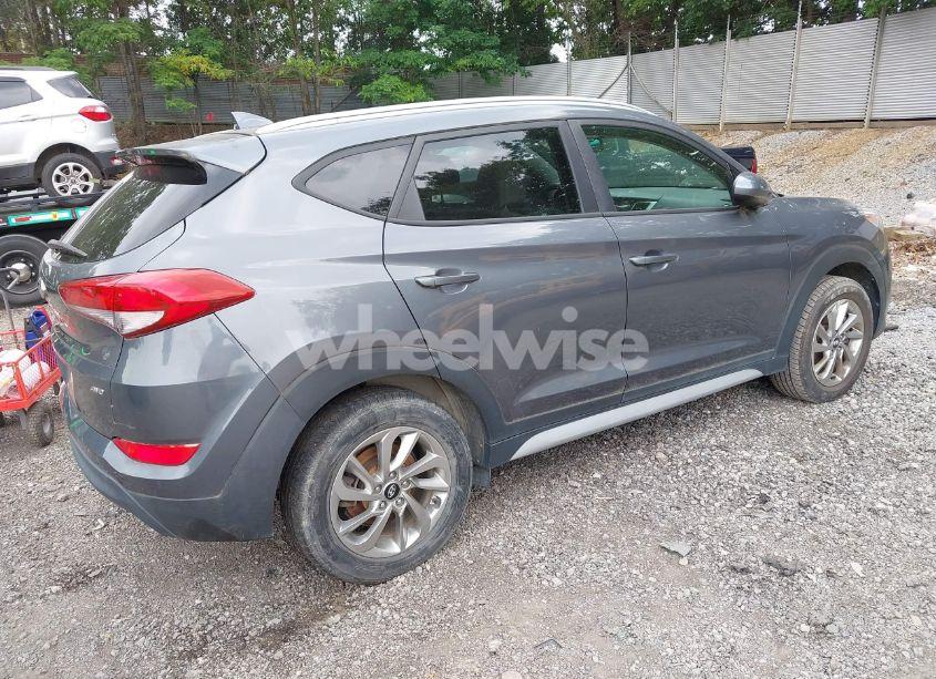 Photo 4 of 2018 Hyundai Tucson SEL (VIN KM8J3CA47JU682850)