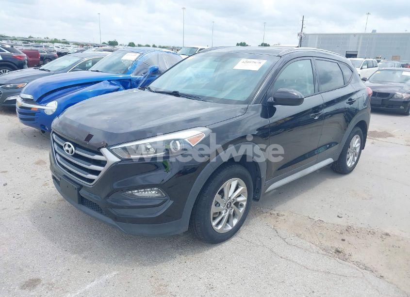 Photo 2 of 2018 Hyundai Tucson SEL (VIN KM8J3CA47JU696408)