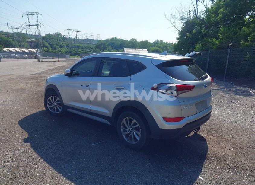 Photo 3 of 2018 Hyundai Tucson SEL (VIN KM8J3CA47JU756140)